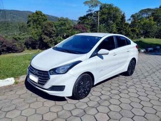 HYUNDAI HB20S 1.0 COMFORT PLUS 12V FLEX 4P MANUAL HYUNDAI HB20S 1.0 COMFORT PLUS 12V FLEX 4P MANUAL